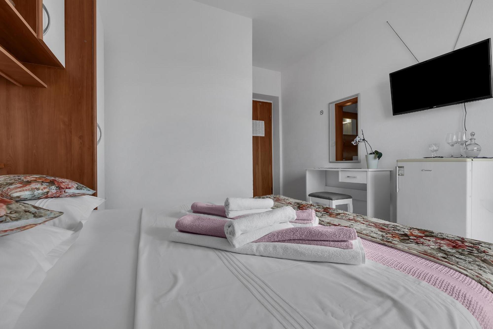 Apartment And Mila *
